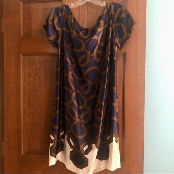 Beautiful Vintage Dress (With Hidden Pockets) - Picture 5 of 5